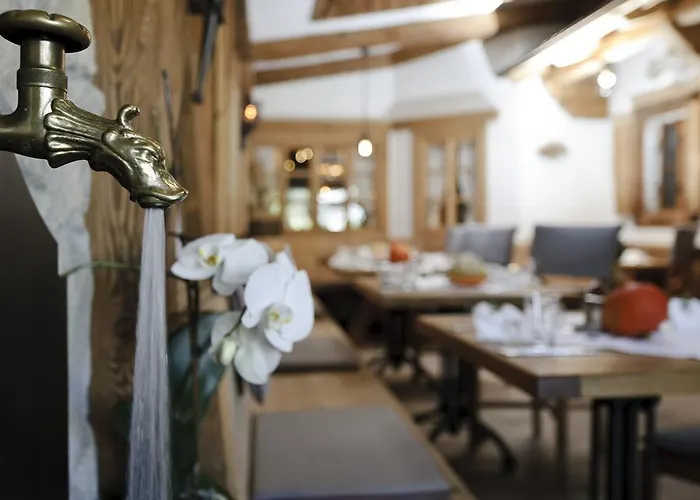 ホテル Perauer 3*