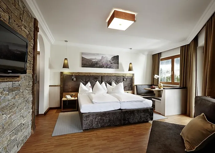 Perauer ホテル 3*