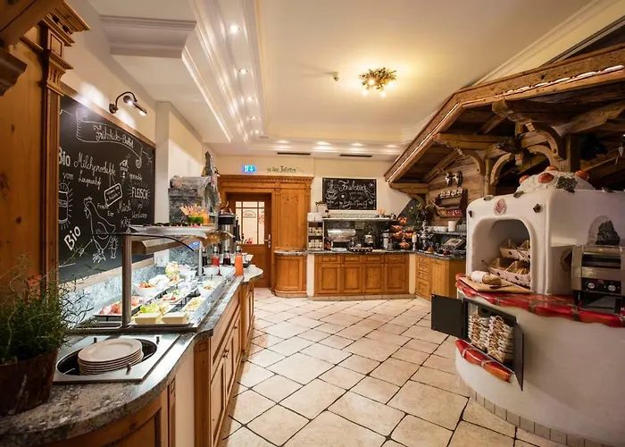 Perauer ホテル 3*