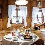 Hotel Perauer 3*
