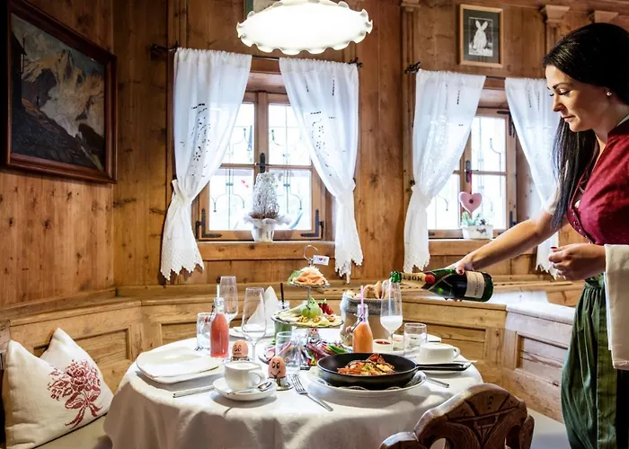 Hotel Perauer 3*